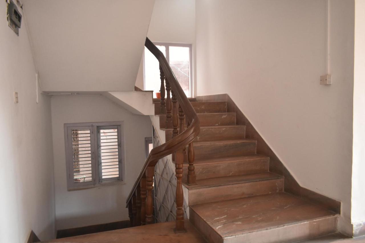 Cocina Mitho Chha Bnb Катманду Экстерьер фото