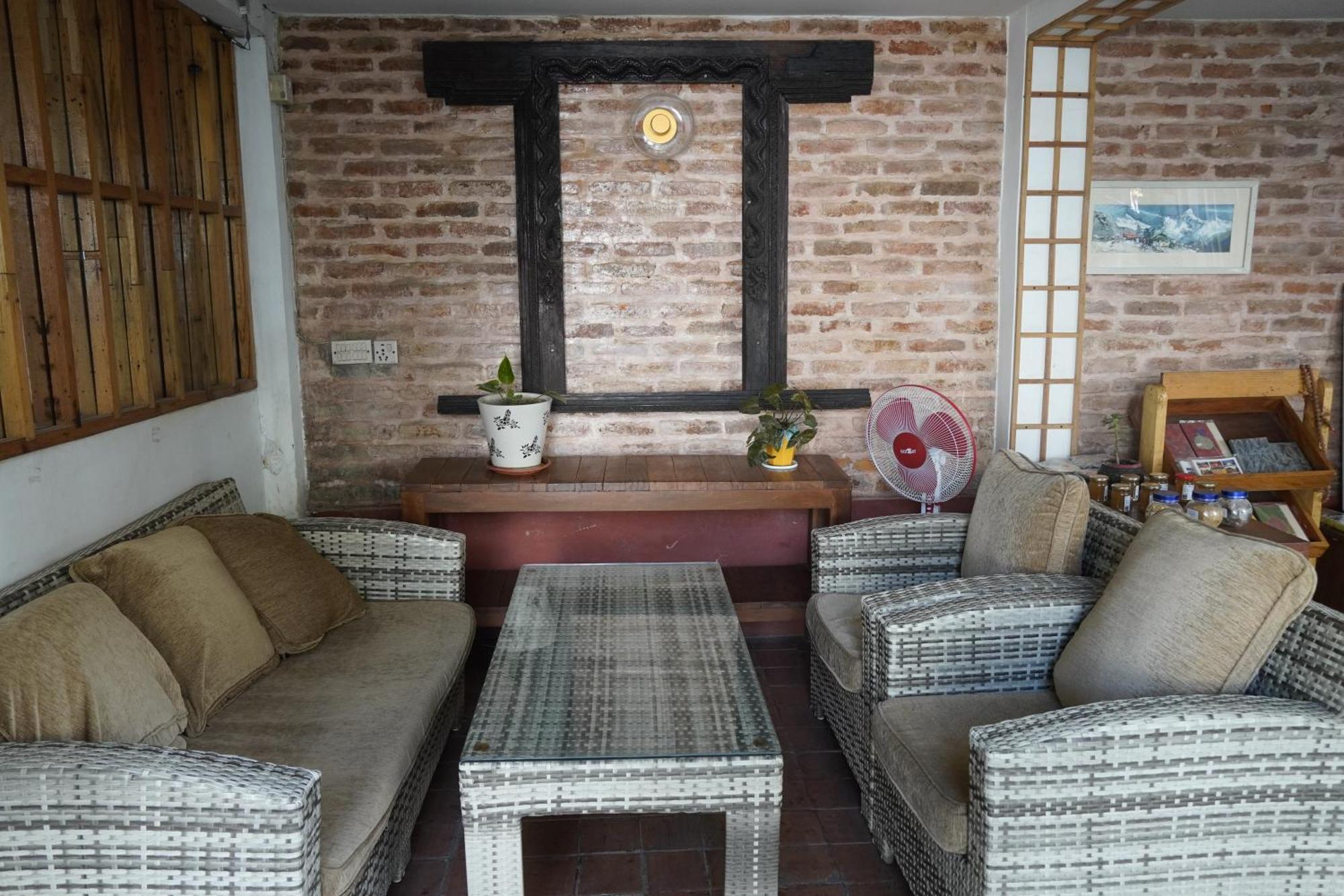 Cocina Mitho Chha Bnb Катманду Экстерьер фото