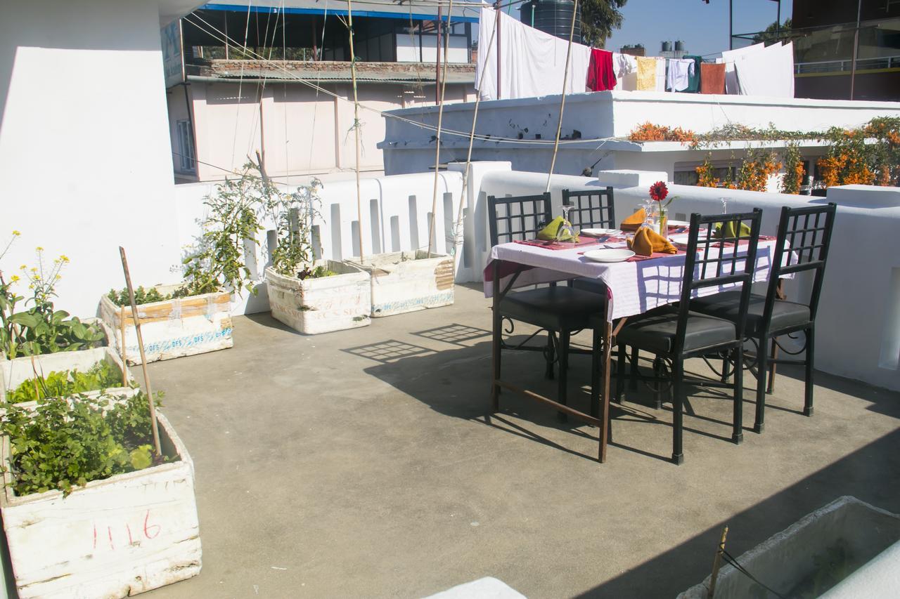 Cocina Mitho Chha Bnb Катманду Экстерьер фото
