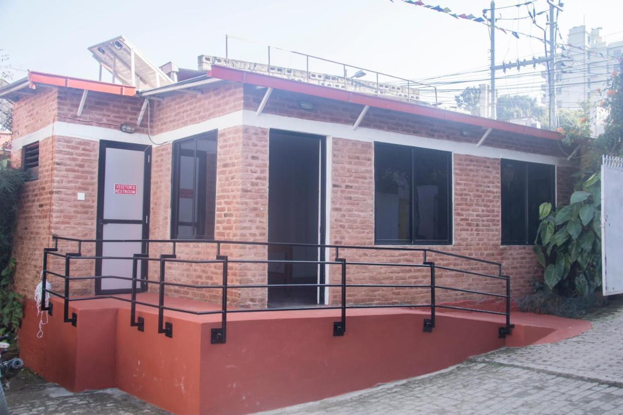 Cocina Mitho Chha Bnb Катманду Экстерьер фото